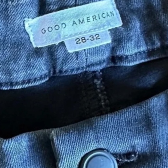 GOOD AMERICAN Good Legs Straight Jeans Black 255 High Rise Size 28–32 - Picture 4 of 10